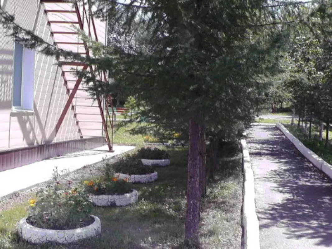 Фотография школы.